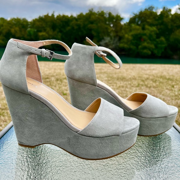 NWOT Michael Kors suede wedge 👡 - Picture 4 of 9